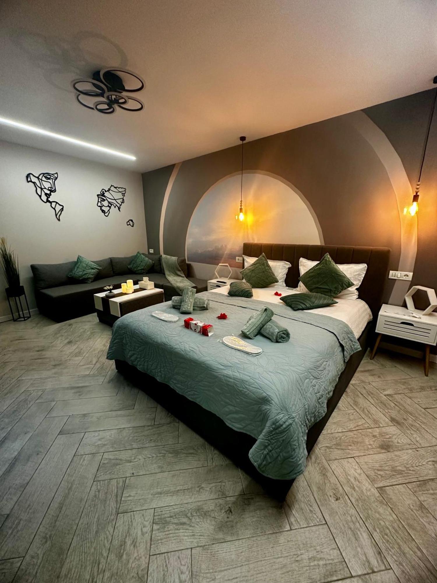 Stay Inn Central Brasov Ap 3 Esterno foto