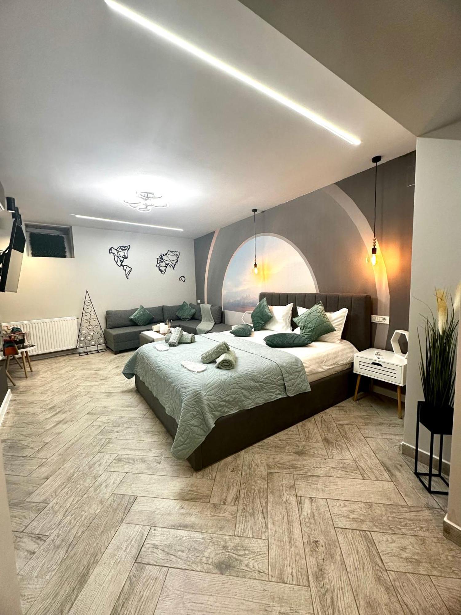 Stay Inn Central Brasov Ap 3 Esterno foto